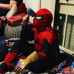 Meet your Posher, Thomas